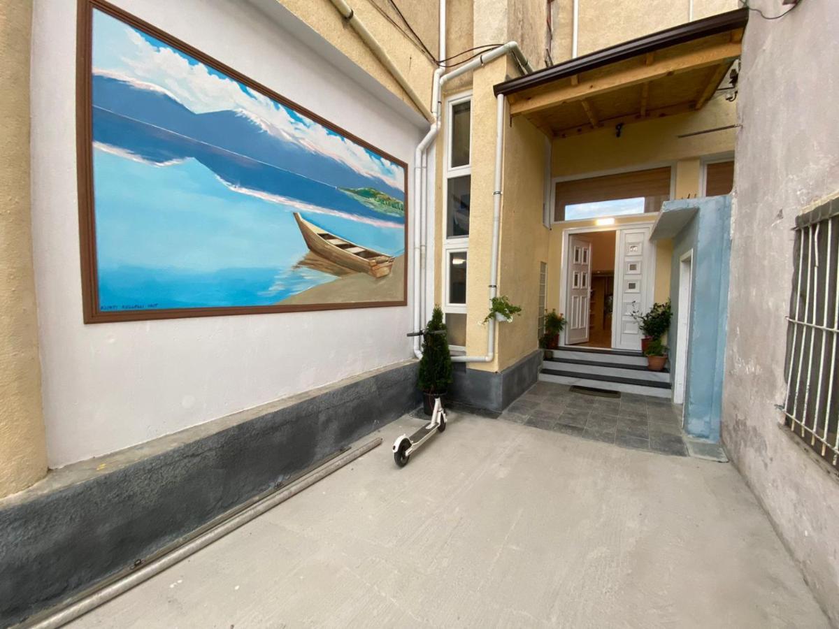Apartment B & B Pogradec *